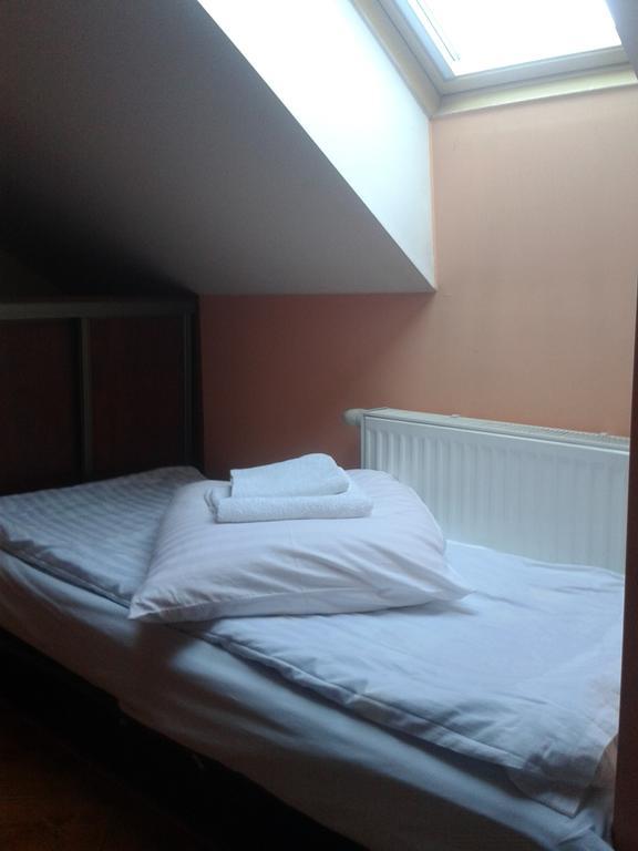 Gosciniec Sloneczny Hotell Drzonków Rom bilde