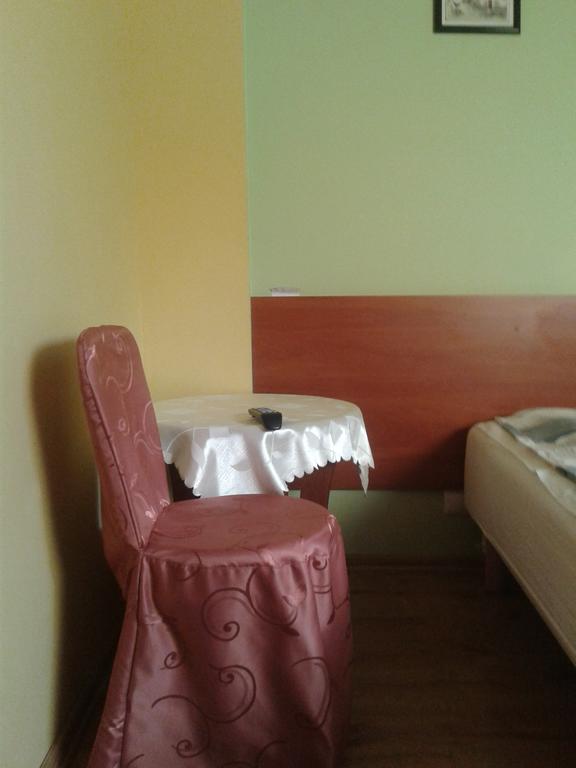 Gosciniec Sloneczny Hotell Drzonków Rom bilde